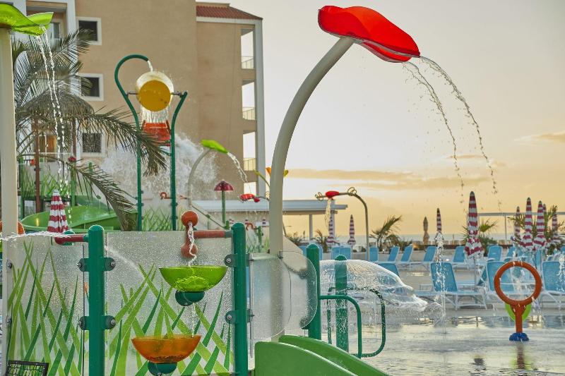 Imagen de alojamiento Bahia Principe Fantasia Tenerife All Inclusive Imagen de alojamiento Bahia Principe Fantasia Tenerife All Inclusive