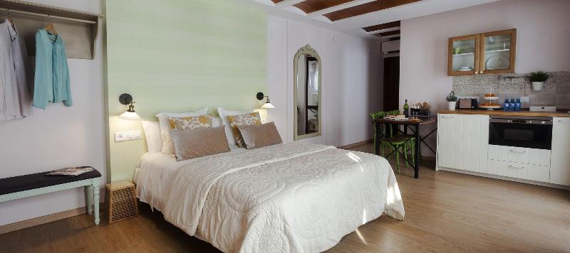 Imagen de alojamiento Total Marbella Suites Noise Isolation Imagen de alojamiento Total Marbella Suites Noise Isolation