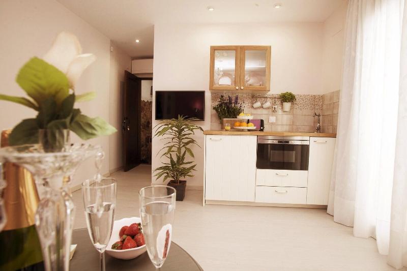 Imagen de alojamiento Total Marbella Suites Noise Isolation Imagen de alojamiento Total Marbella Suites Noise Isolation