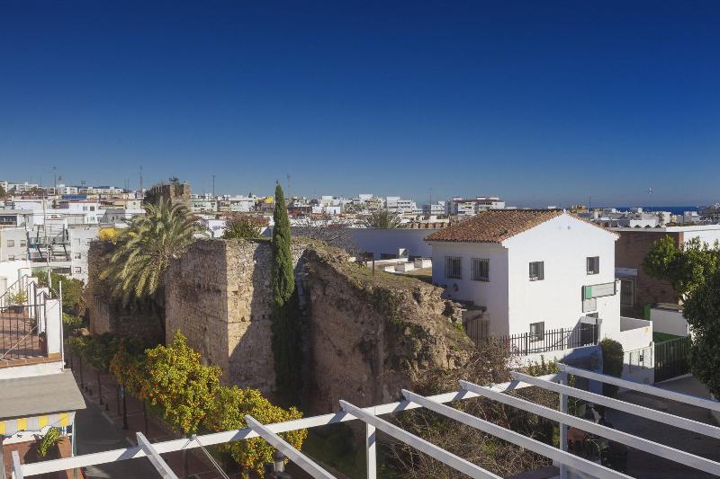Imagen de alojamiento Total Marbella Suites Noise Isolation Imagen de alojamiento Total Marbella Suites Noise Isolation