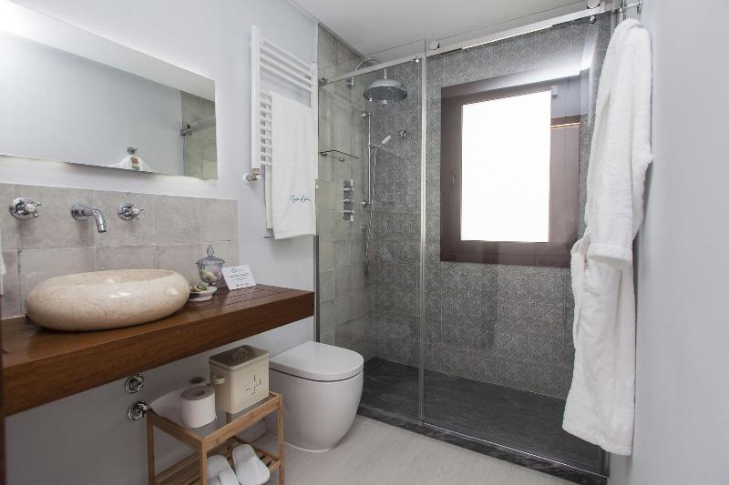 Imagen de alojamiento Total Marbella Suites Noise Isolation Imagen de alojamiento Total Marbella Suites Noise Isolation