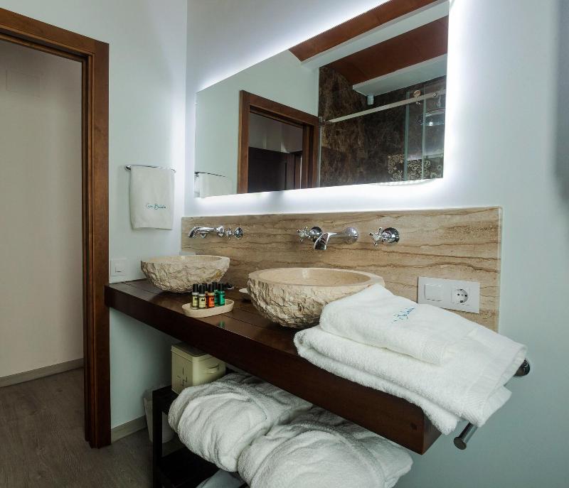 Imagen de alojamiento Total Marbella Suites Noise Isolation Imagen de alojamiento Total Marbella Suites Noise Isolation