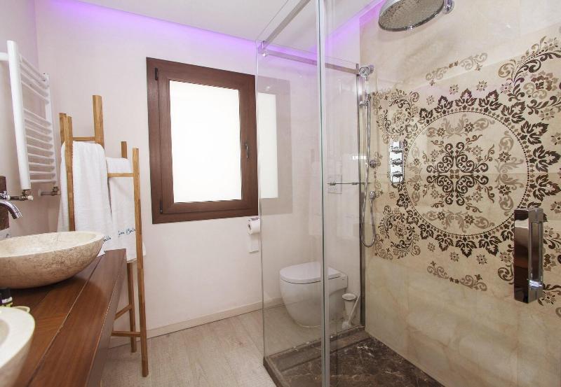 Imagen de alojamiento Total Marbella Suites Noise Isolation Imagen de alojamiento Total Marbella Suites Noise Isolation