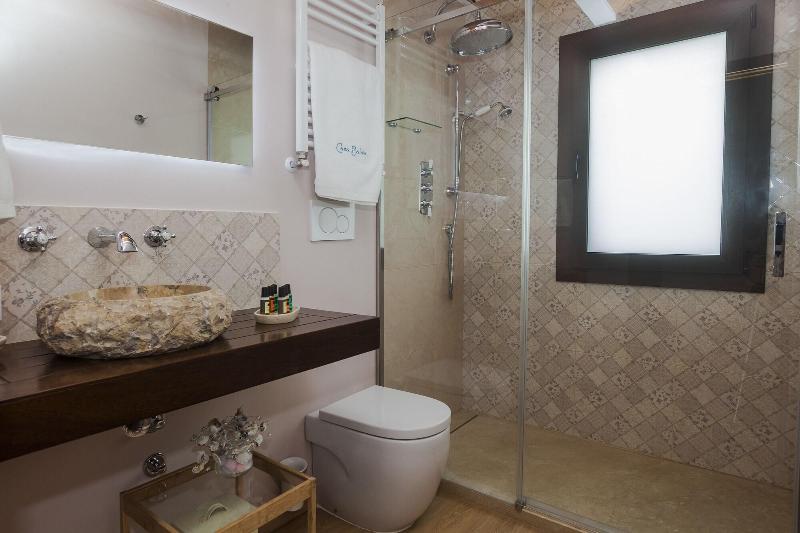 Imagen de alojamiento Total Marbella Suites Noise Isolation Imagen de alojamiento Total Marbella Suites Noise Isolation