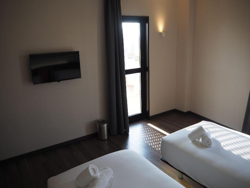 Imagen de alojamiento Easyhotel Barcelona Fira Imagen de alojamiento Easyhotel Barcelona Fira