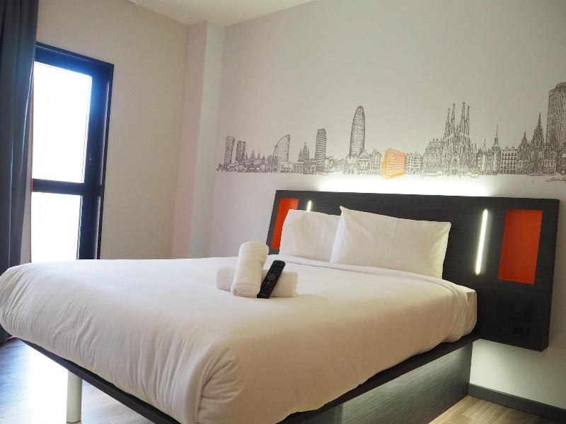 Imagen de alojamiento Easyhotel Barcelona Fira Imagen de alojamiento Easyhotel Barcelona Fira