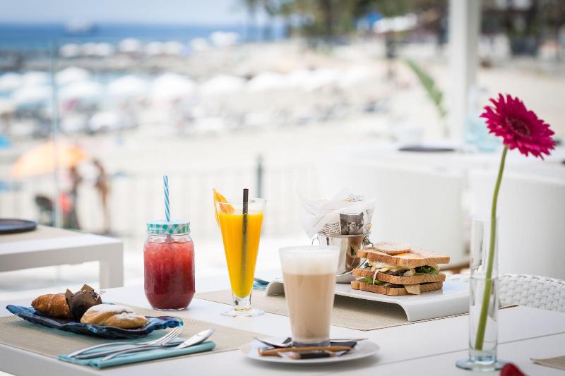 Imagen de alojamiento One Ibiza Suites Imagen de alojamiento One Ibiza Suites