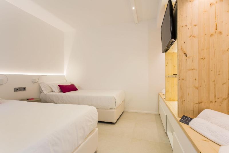 Imagen de alojamiento One Ibiza Suites Imagen de alojamiento One Ibiza Suites
