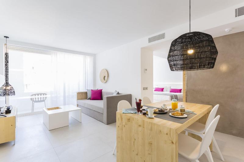 Imagen de alojamiento One Ibiza Suites Imagen de alojamiento One Ibiza Suites