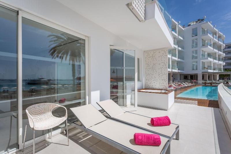 Imagen de alojamiento One Ibiza Suites Imagen de alojamiento One Ibiza Suites
