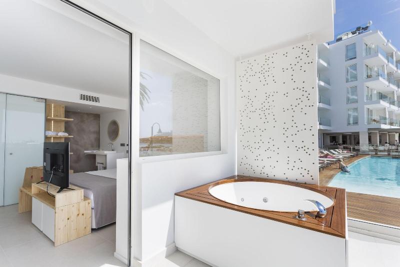 Imagen de alojamiento One Ibiza Suites Imagen de alojamiento One Ibiza Suites