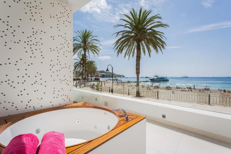 Imagen de alojamiento One Ibiza Suites Imagen de alojamiento One Ibiza Suites