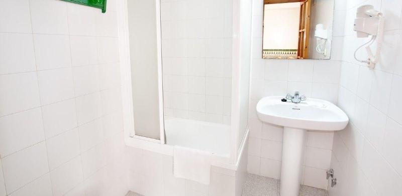 Imagen de alojamiento Hostal Estacia N Almeria Imagen de alojamiento Hostal Estacia N Almeria
