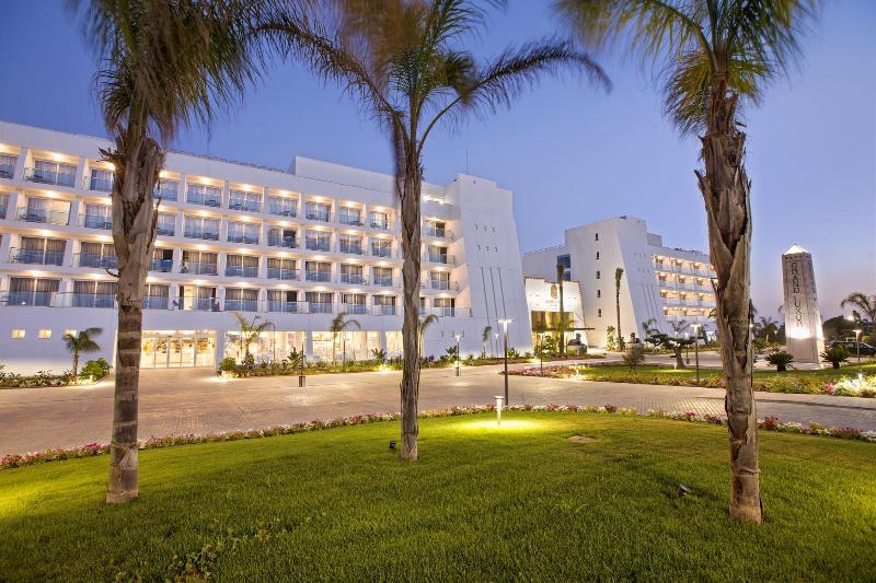 Imagen de alojamiento Grand Luxor Hotel - Terra Mitica Theme Park Ticket Imagen de alojamiento Grand Luxor Hotel - Terra Mitica Theme Park Ticket