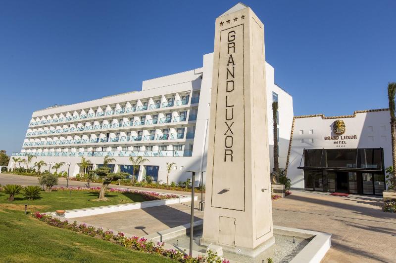 Imagen de alojamiento Grand Luxor Hotel - Terra Mitica Theme Park Ticket Imagen de alojamiento Grand Luxor Hotel - Terra Mitica Theme Park Ticket
