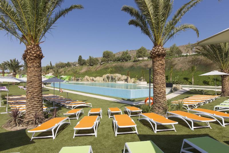Imagen de alojamiento Grand Luxor Hotel - Terra Mitica Theme Park Ticket Imagen de alojamiento Grand Luxor Hotel - Terra Mitica Theme Park Ticket
