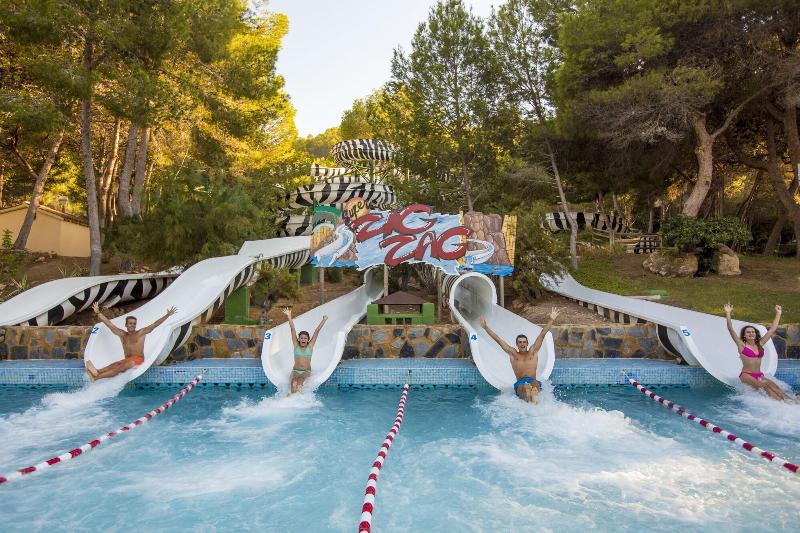 Imagen de alojamiento Grand Luxor Hotel - Terra Mitica Theme Park Ticket Imagen de alojamiento Grand Luxor Hotel - Terra Mitica Theme Park Ticket