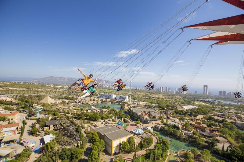 Imagen de alojamiento Grand Luxor Hotel - Terra Mitica Theme Park Ticket Imagen de alojamiento Grand Luxor Hotel - Terra Mitica Theme Park Ticket