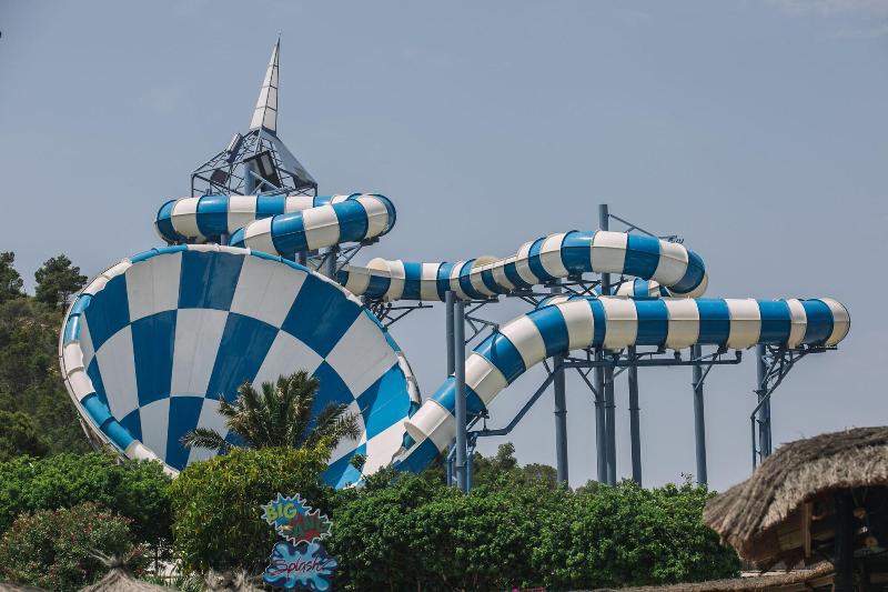 Imagen de alojamiento Grand Luxor Hotel - Terra Mitica Theme Park Ticket Imagen de alojamiento Grand Luxor Hotel - Terra Mitica Theme Park Ticket