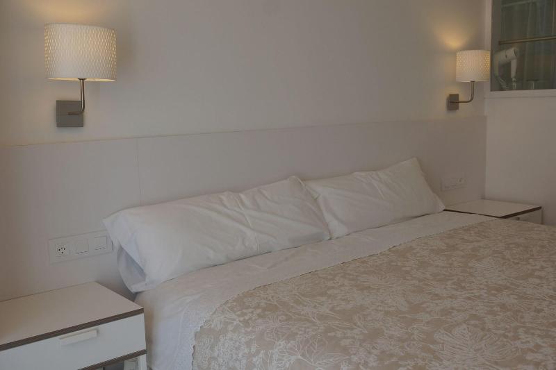 Imagen de alojamiento Hostal Marina Cadaqués Imagen de alojamiento Hostal Marina Cadaqués
