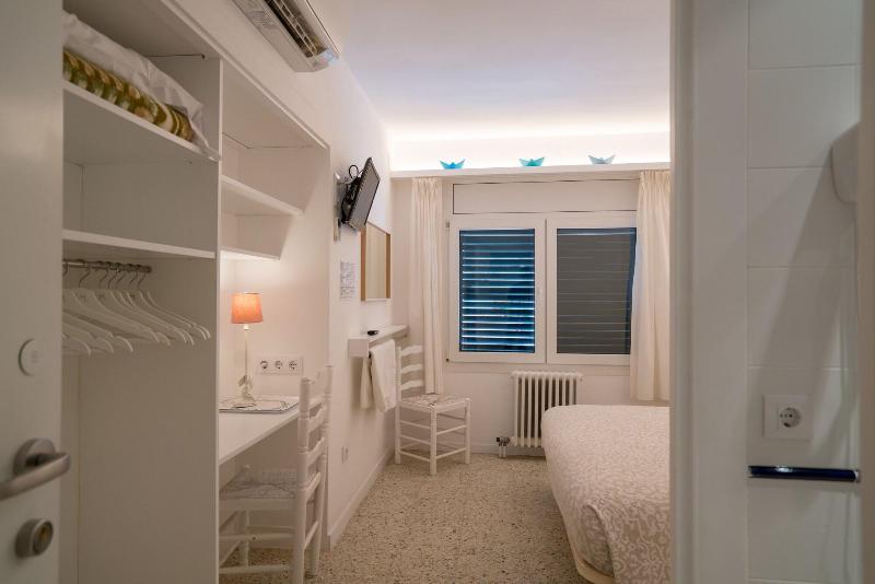 Imagen de alojamiento Hostal Marina Cadaqués Imagen de alojamiento Hostal Marina Cadaqués
