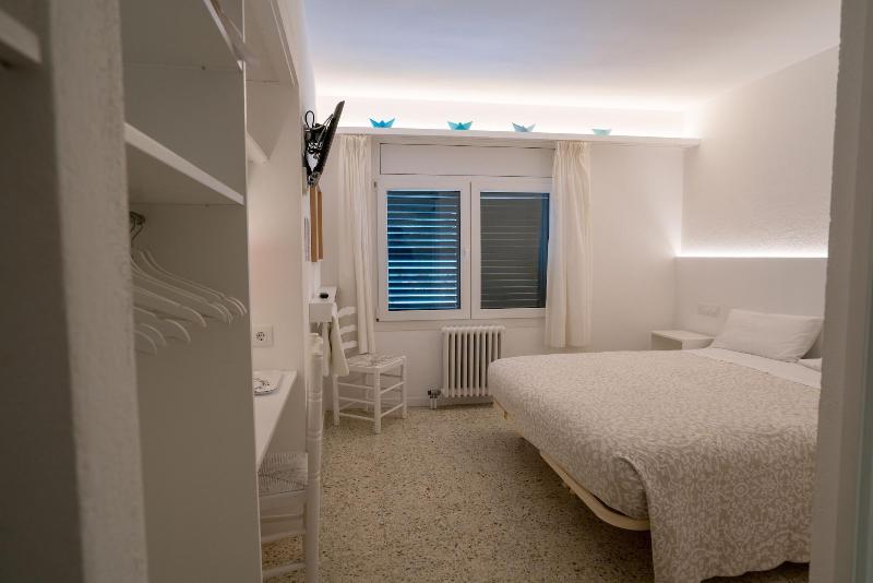 Imagen de alojamiento Hostal Marina Cadaqués Imagen de alojamiento Hostal Marina Cadaqués