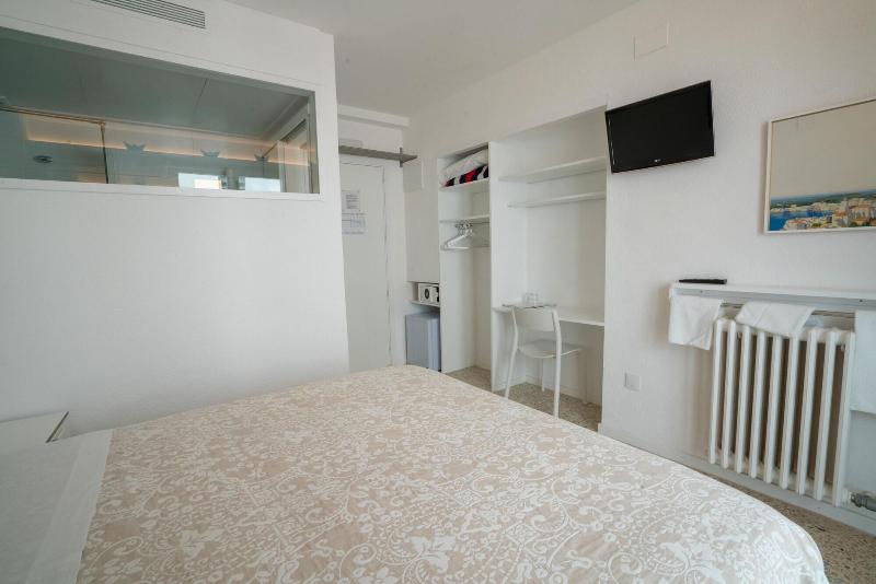 Imagen de alojamiento Hostal Marina Cadaqués Imagen de alojamiento Hostal Marina Cadaqués