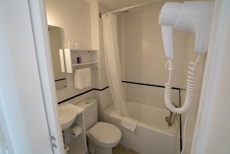 Imagen de alojamiento Hostal Marina Cadaqués Imagen de alojamiento Hostal Marina Cadaqués