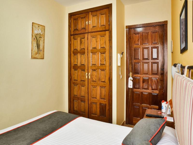 Imagen de alojamiento Hostal La Colmena Imagen de alojamiento Hostal La Colmena