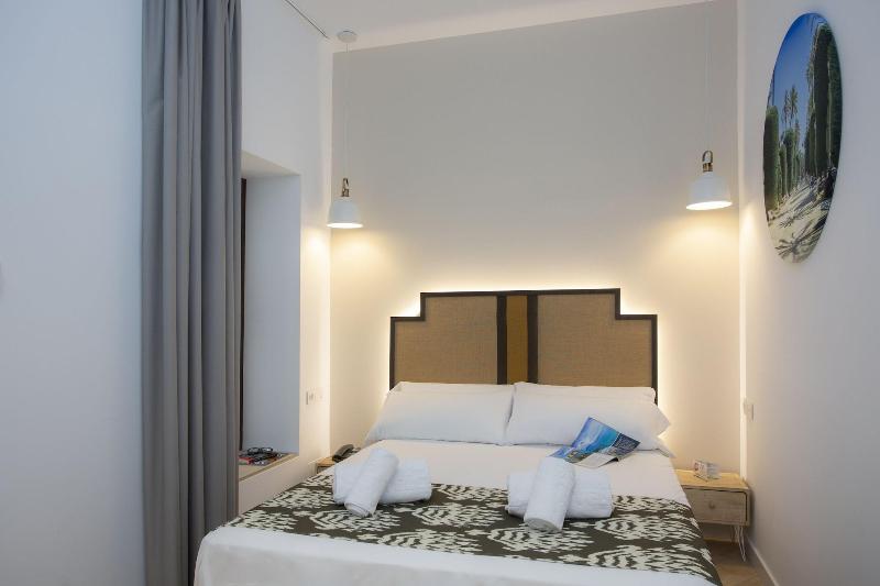 Imagen de alojamiento Casual Con Duende Cadiz Hostal Imagen de alojamiento Casual Con Duende Cadiz Hostal