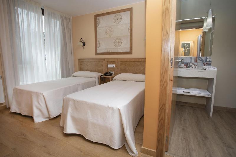 Imagen de alojamiento Hotel Novoa Imagen de alojamiento Hotel Novoa