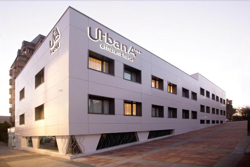 Imagen de alojamiento UrbanA +++ Tres Cantos Imagen de alojamiento UrbanA +++ Tres Cantos