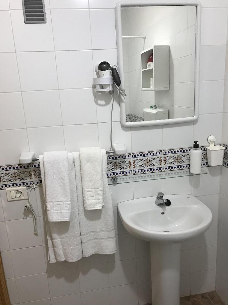 Imagen de alojamiento Pensión Alcalá Imagen de alojamiento Pensión Alcalá