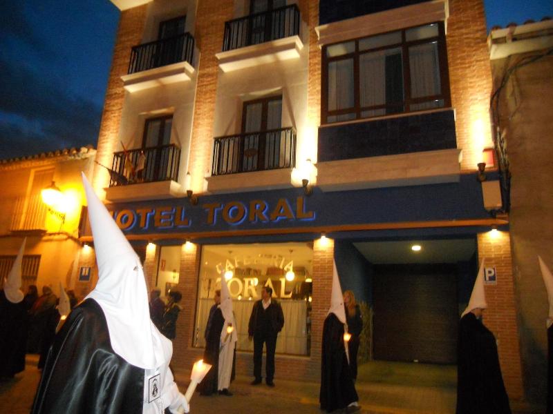 Imagen de alojamiento Hotel Toral Imagen de alojamiento Hotel Toral