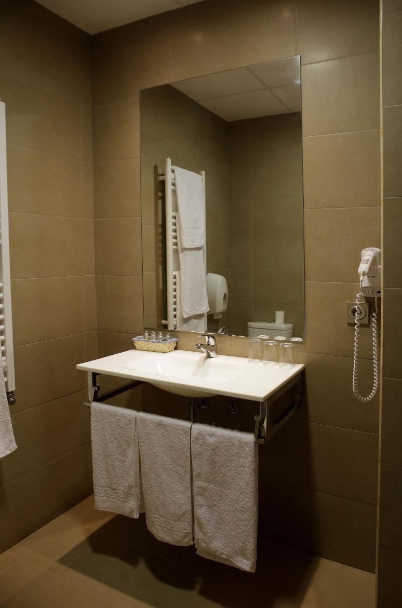 Imagen de alojamiento Hotel Toral Imagen de alojamiento Hotel Toral