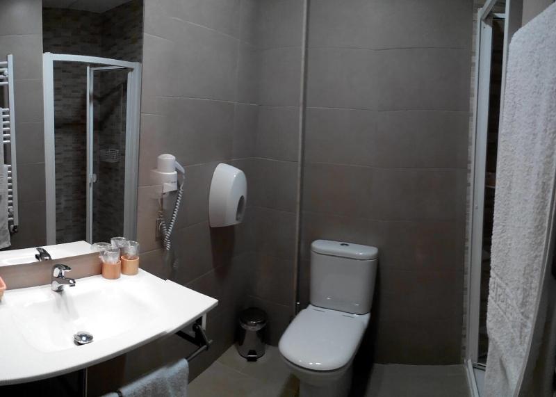 Imagen de alojamiento Hotel Toral Imagen de alojamiento Hotel Toral