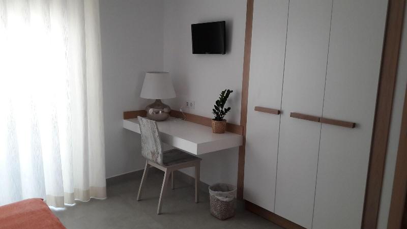 Imagen de alojamiento Hostal Cervantes Playa Imagen de alojamiento Hostal Cervantes Playa