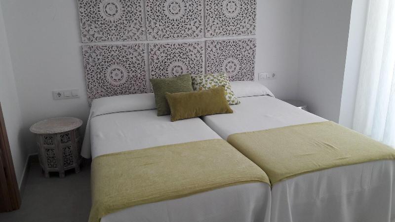 Imagen de alojamiento Hostal Cervantes Playa Imagen de alojamiento Hostal Cervantes Playa