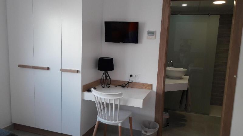 Imagen de alojamiento Hostal Cervantes Playa Imagen de alojamiento Hostal Cervantes Playa