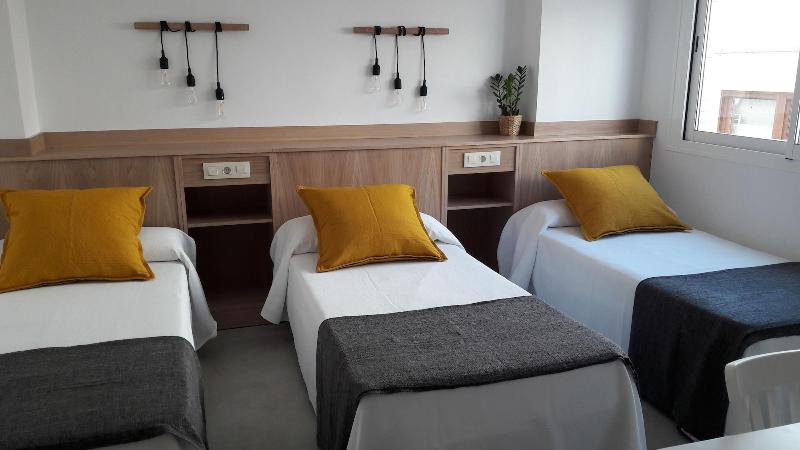 Imagen de alojamiento Hostal Cervantes Playa Imagen de alojamiento Hostal Cervantes Playa