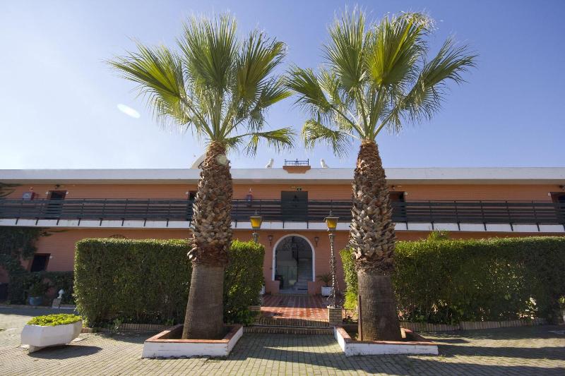 Imagen de alojamiento Hostal Nueva Andalucía Imagen de alojamiento Hostal Nueva Andalucía