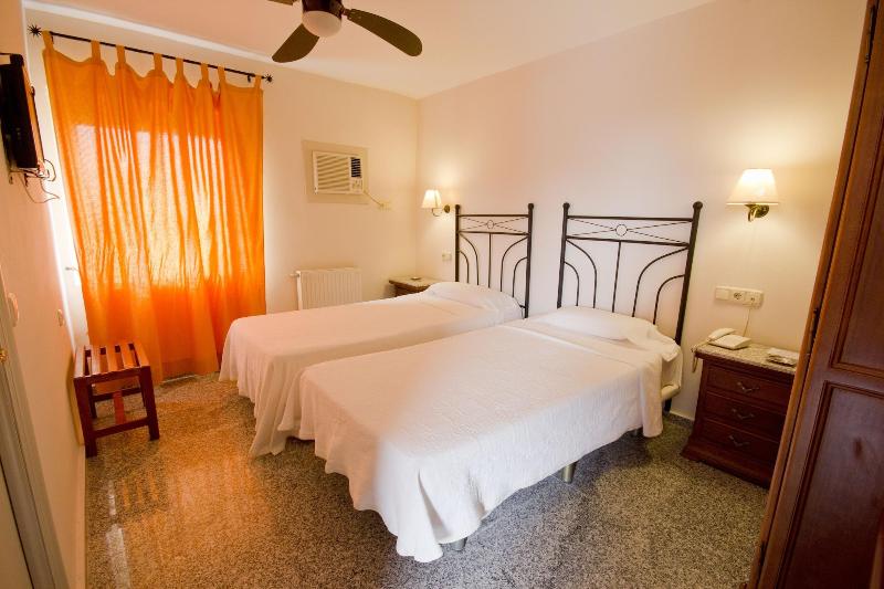 Imagen de alojamiento Hostal Nueva Andalucía Imagen de alojamiento Hostal Nueva Andalucía
