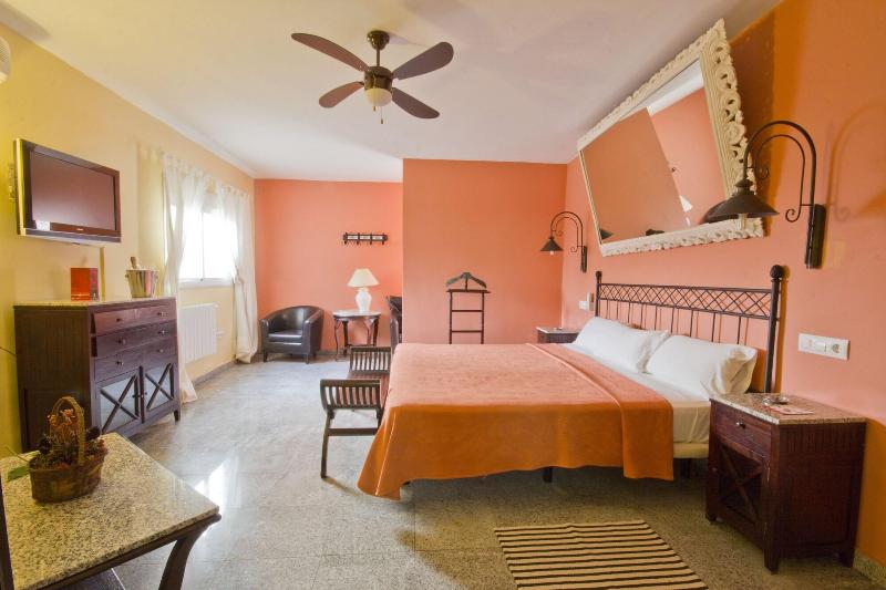 Imagen de alojamiento Hostal Nueva Andalucía Imagen de alojamiento Hostal Nueva Andalucía
