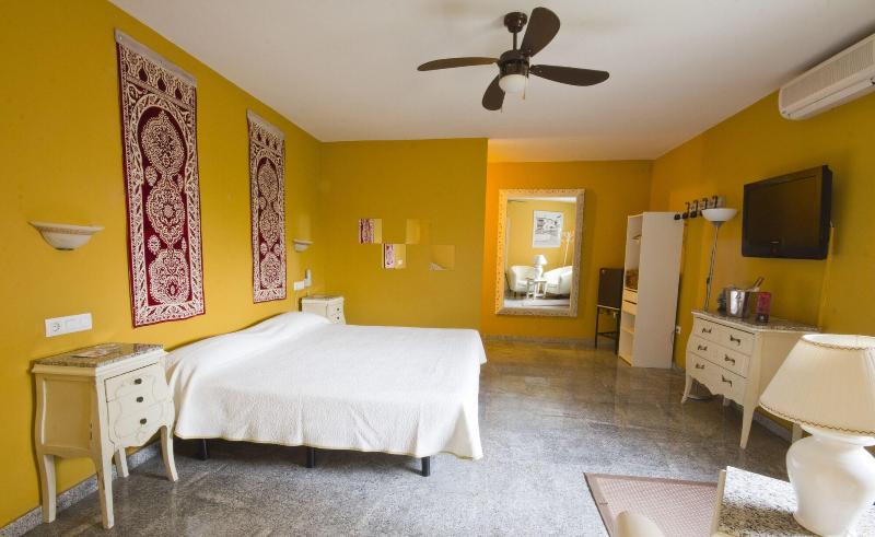 Imagen de alojamiento Hostal Nueva Andalucía Imagen de alojamiento Hostal Nueva Andalucía