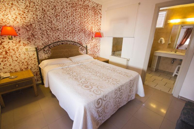 Imagen de alojamiento Hostal Nueva Andalucía Imagen de alojamiento Hostal Nueva Andalucía