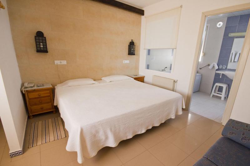 Imagen de alojamiento Hostal Nueva Andalucía Imagen de alojamiento Hostal Nueva Andalucía