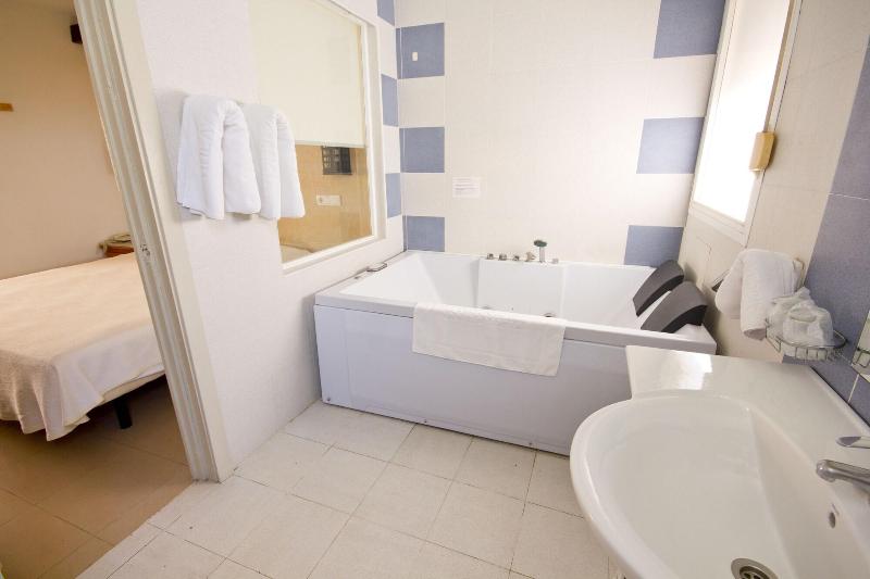 Imagen de alojamiento Hostal Nueva Andalucía Imagen de alojamiento Hostal Nueva Andalucía