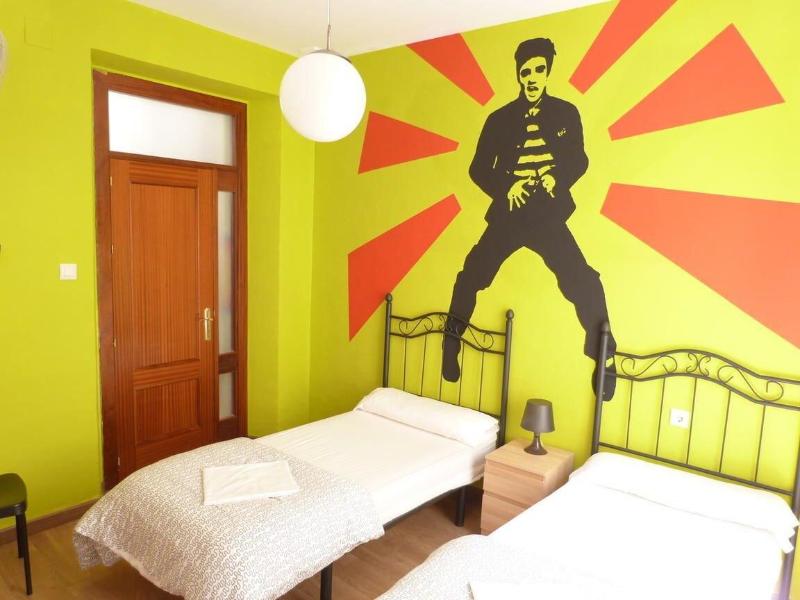 Imagen de alojamiento Summer Hostel Cádiz Imagen de alojamiento Summer Hostel Cádiz