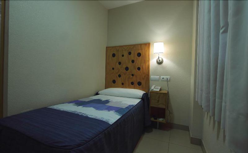 Imagen de alojamiento Hostal Quatre Llunes Imagen de alojamiento Hostal Quatre Llunes