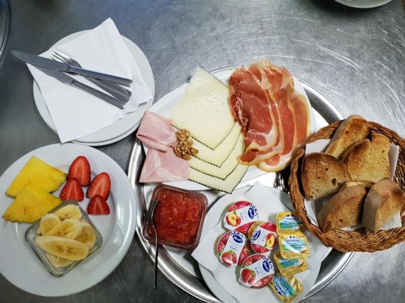 Imagen de alojamiento Hostal Restaurante Pou Des Lleó Imagen de alojamiento Hostal Restaurante Pou Des Lleó
